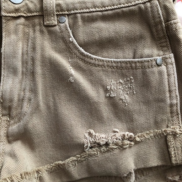 NWT Kendall & kylie Tan shorts - Picture 4 of 5